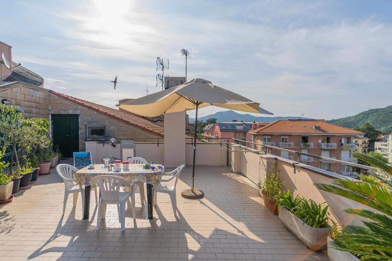 124 - Casa Con Terrazza Sestri- 15Minuti A Piedi Dal Centro Appartement Sestri Levante 0*,  Italië