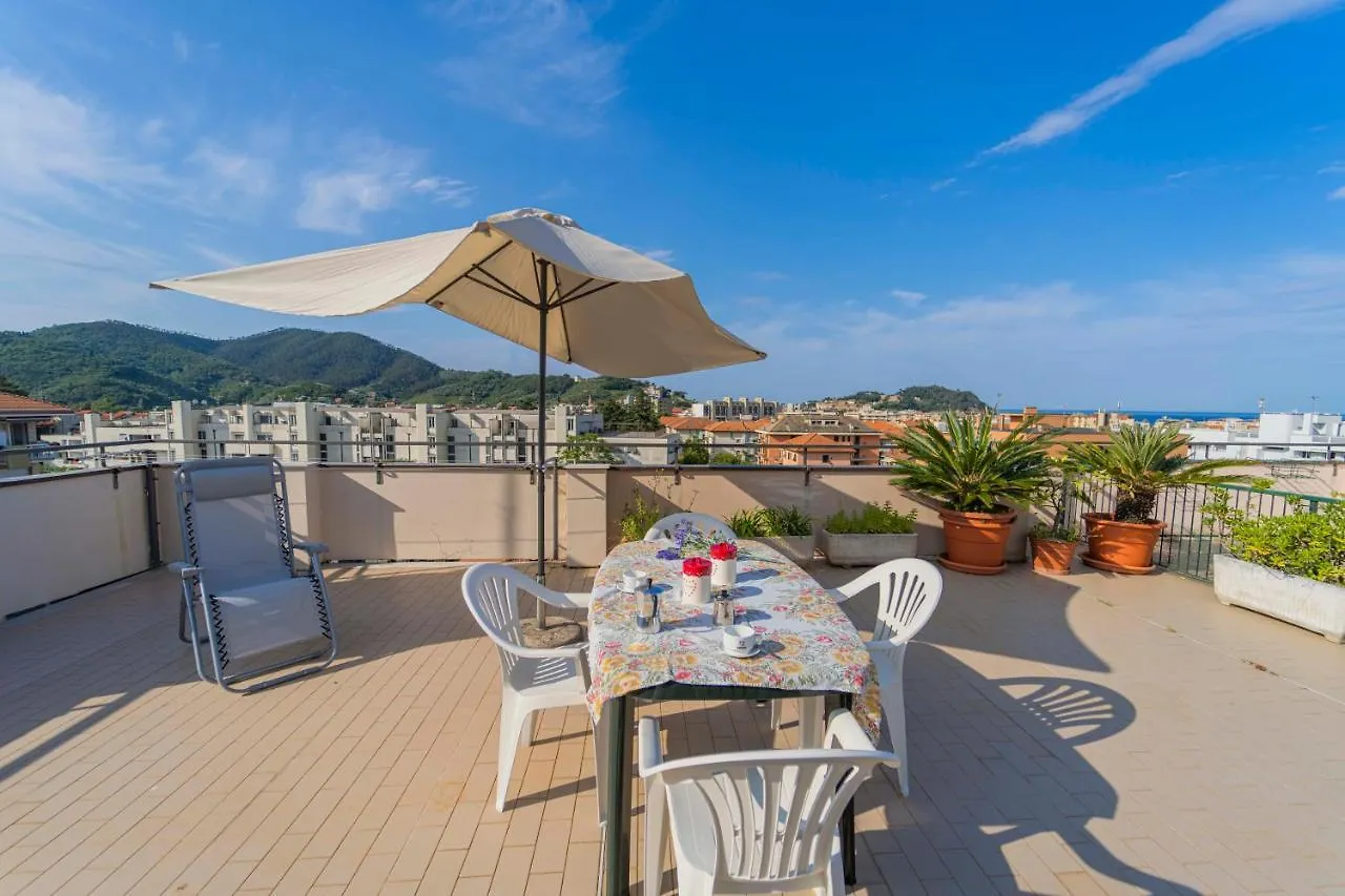124 - Casa Con Terrazza Sestri- 15Minuti A Piedi Dal Centro Appartement Sestri Levante